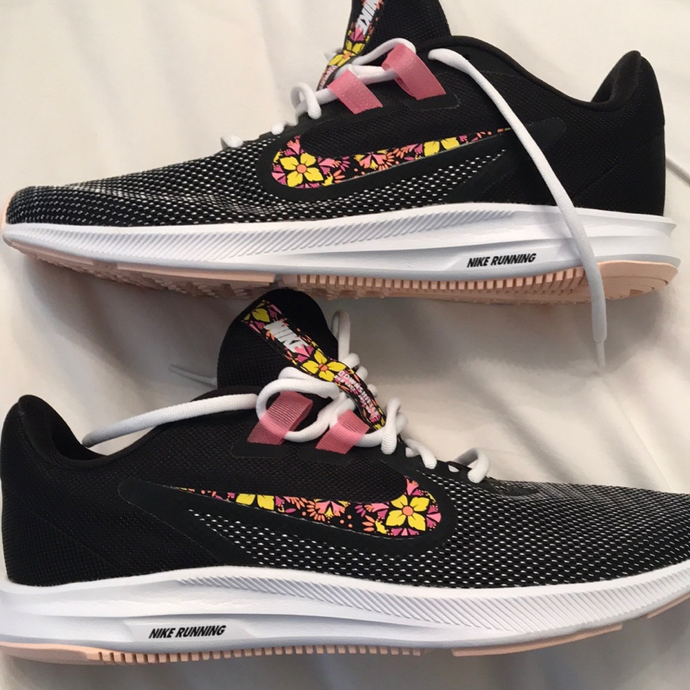 Nike Downshifter NWOT